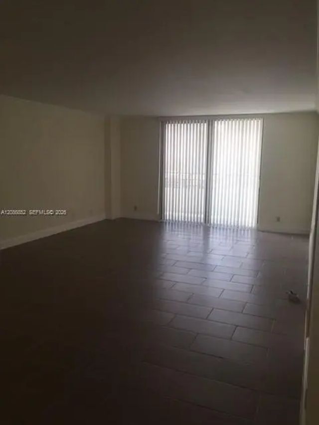 5 of 20 - 2500 Parkview Drive #2004, Hallandale Beach, FL