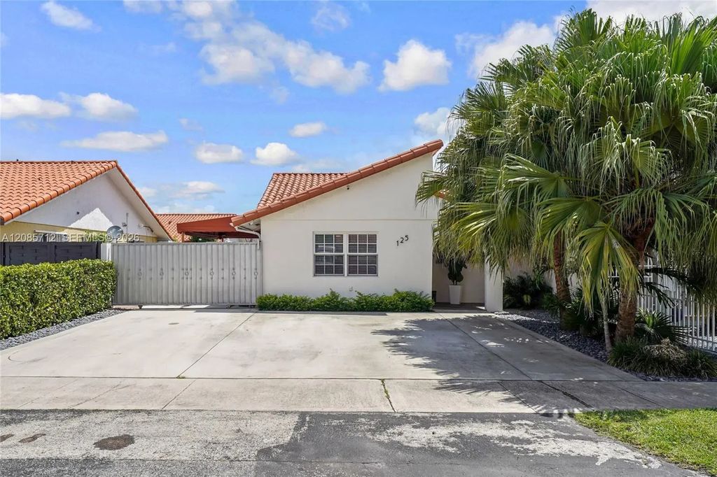 125 Sw 116th Court, Sweetwater