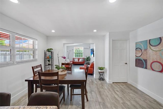 3 of 30 - 125 Sw 116th Court, Sweetwater, FL