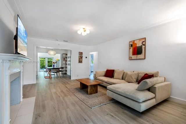 2 of 37 - 719 W 51st Street, Miami Beach, FL