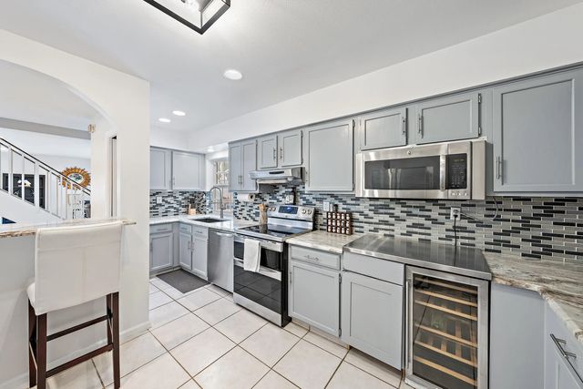 4 of 10 - 601 Vision Court, Palm Beach Gardens, FL