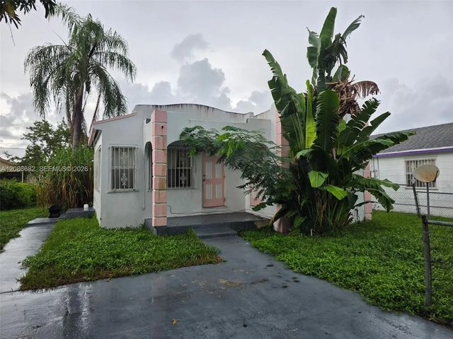 1424 W 34th Street, Riviera Beach