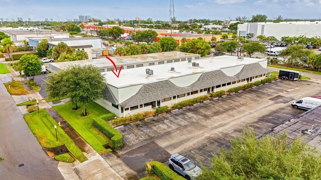 1334 S Killian Drive #1, Lake Park