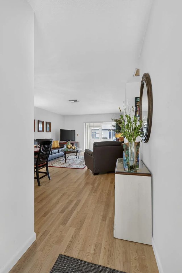 5 of 38 - 2990 Crosley Drive E #g, West Palm Beach, FL