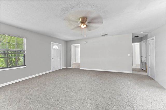 4 of 21 - 1549 Se South Balcourt, Port St. Lucie, FL