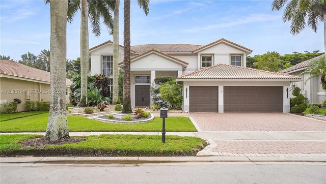 1606 Victoria Pointe Circle, Weston