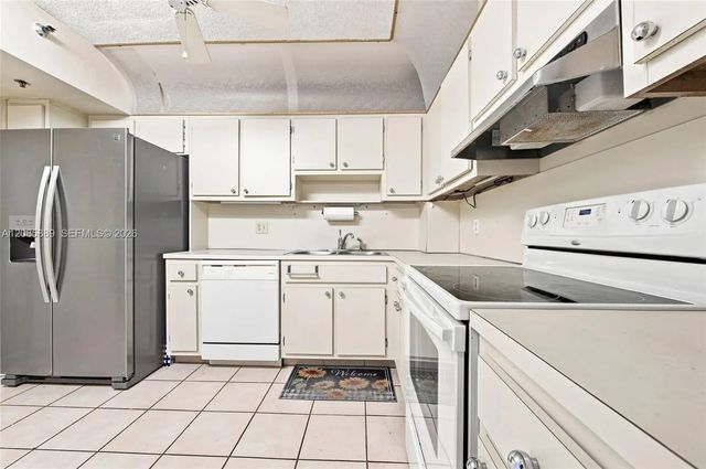 2 of 30 - 3850 Washington Street #808, Hollywood, FL