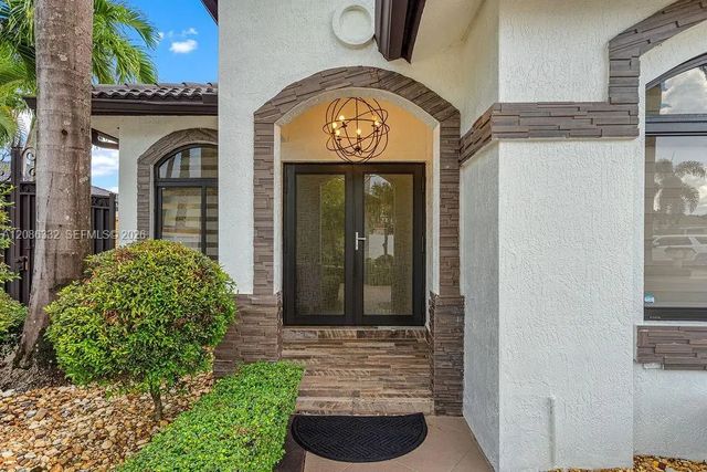 5 of 42 - 19953 Nw 78th Avenue, Hialeah, FL