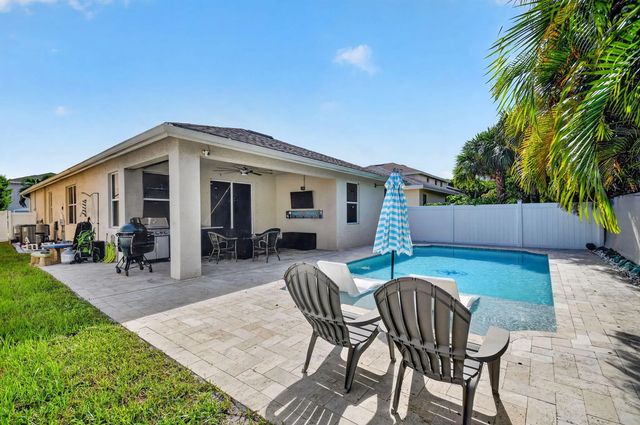 4 of 37 - 4065 Tomoka Drive, Lake Worth, FL