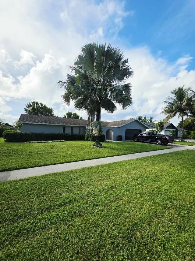 12758 Guilford Circle, Wellington