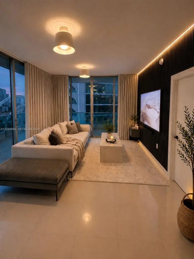 4 of 68 - 900 Biscayne Boulevard #2112, Miami, FL