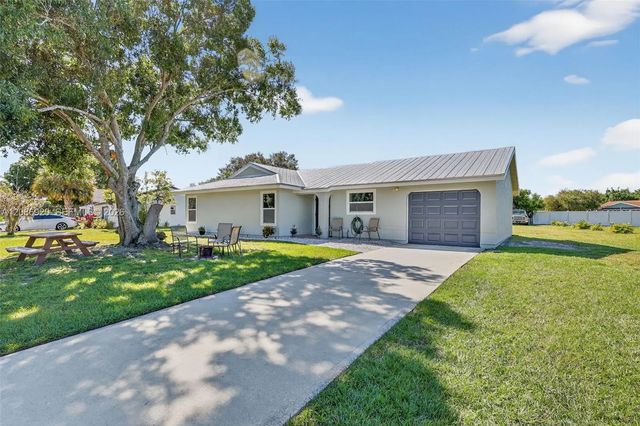 1610 Se Burning Lane, Port St. Lucie