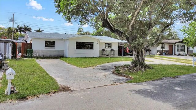 3 of 15 - 5220 Sw 57th Street, Davie, FL