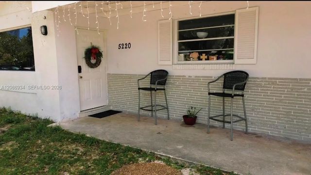 4 of 15 - 5220 Sw 57th Street, Davie, FL