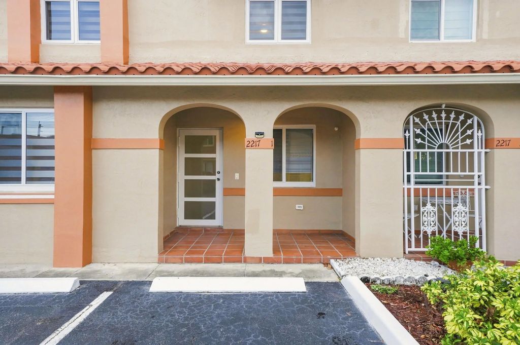 2217 W 69th Street #2217a, Hialeah