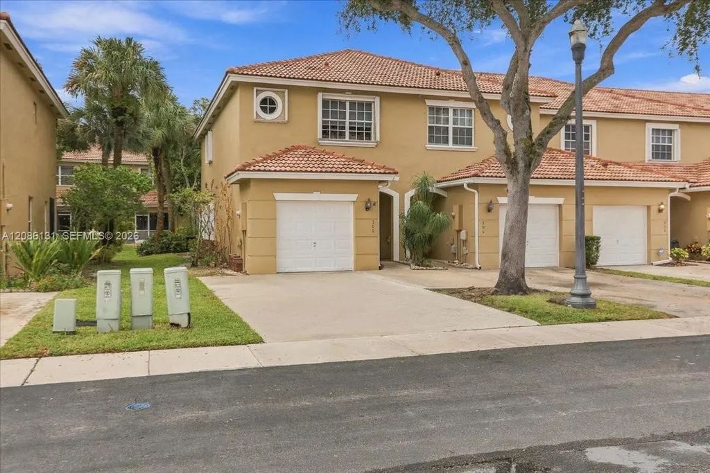 306 Sw 120th Avenue, Pembroke Pines