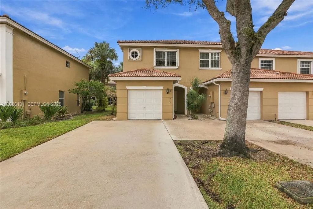 306 Sw 120th Avenue, Pembroke Pines