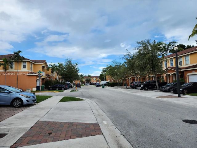 2 of 33 - 10831 Sw 240th Lane, Homestead, FL