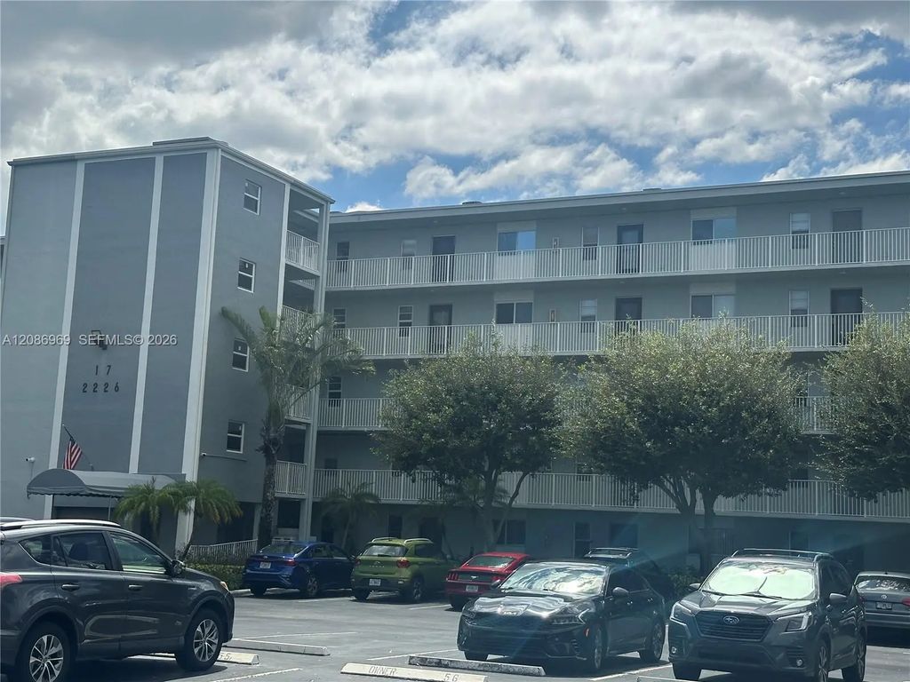 2226 N Cypress Bend Drive #505, Pompano Beach