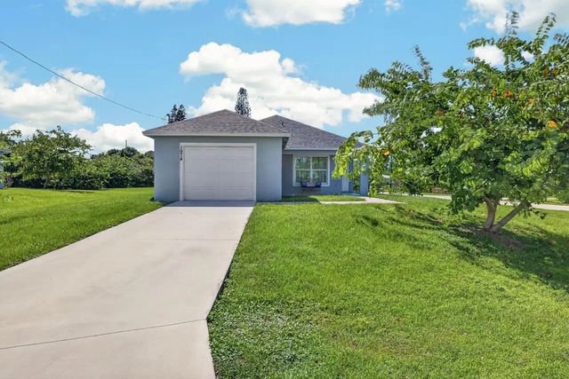 1974 Se Gena Road, Port St. Lucie