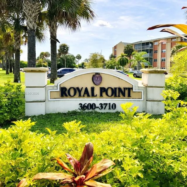 3 of 24 - 3700 Nw 21st Street #109, Lauderdale Lakes, FL
