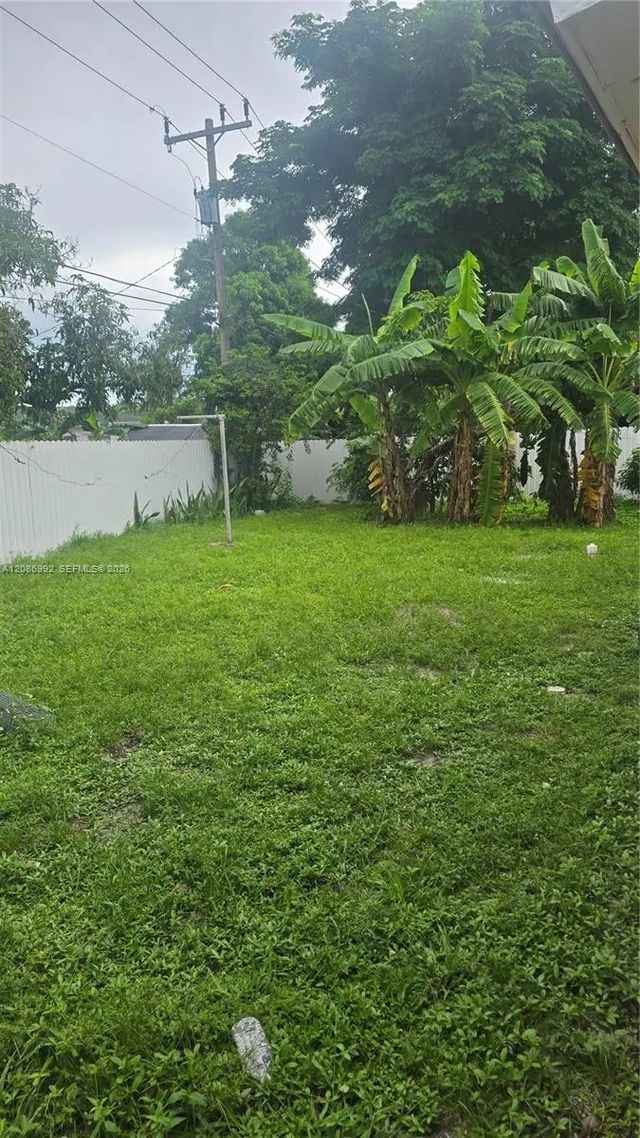 4 of 7 - 2911 Nw 163rd Street, Miami Gardens, FL
