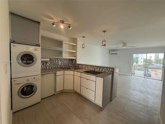 3 of 33 - 1441 Lincoln Road #317, Miami Beach, FL