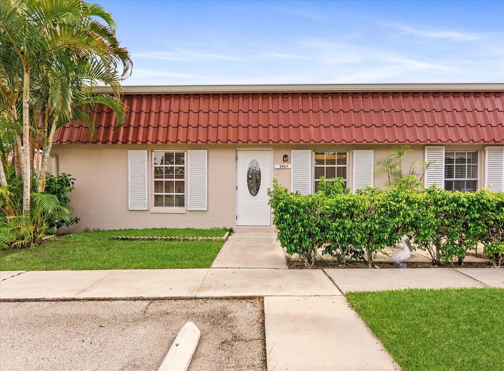 341 A Covered Bridge Boulevard, Lake Worth