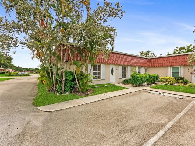 2 of 28 - 341 A Covered Bridge Boulevard, Lake Worth, FL