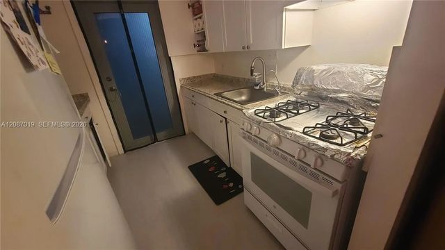 4 of 14 - 175 Ne 203 Te #26, Miami Gardens, FL