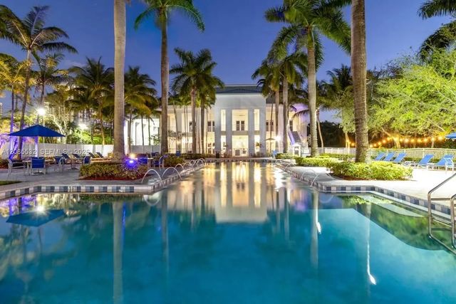 5300 Nw 87th Avenue #1512, Doral