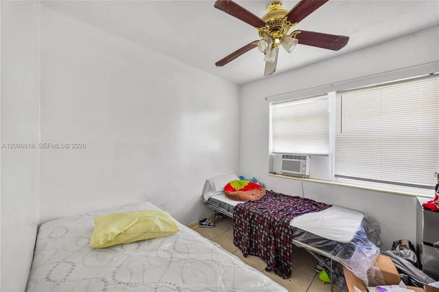 5 of 10 - 824 44th Street, West Palm Beach, FL