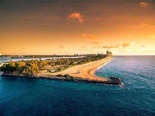 10295 Collins Avenue #1704, Bal Harbour