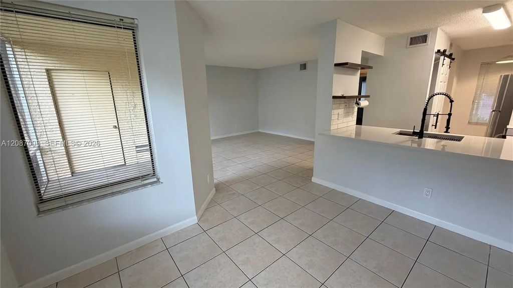 1174 Coral Club Drive #1174, Coral Springs