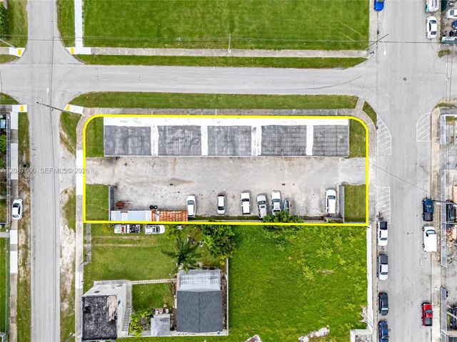 3 of 51 - 105 Ne 1st Road, Homestead, FL