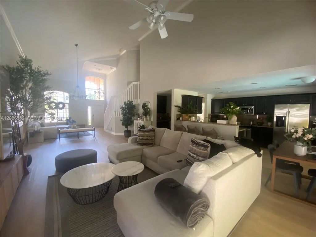 5344 Nw 111th Court, Doral