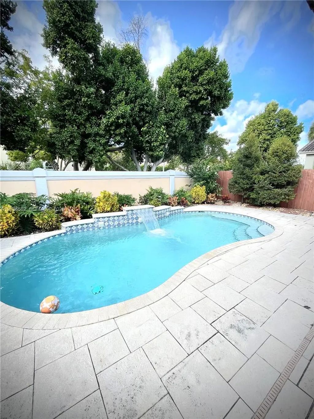 5344 Nw 111th Court, Doral