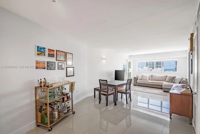 2 of 25 - 1881 Washington Avenue #11d, Miami Beach, FL