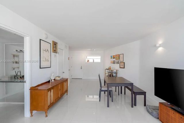 4 of 25 - 1881 Washington Avenue #11d, Miami Beach, FL