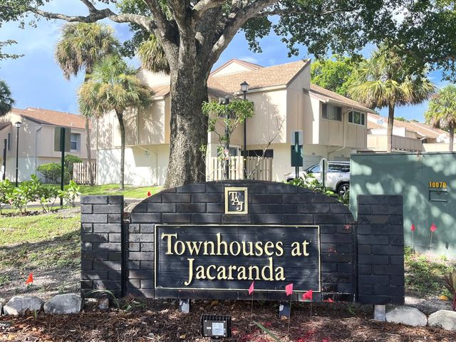 852 Nw 81st Avenue #3, Plantation