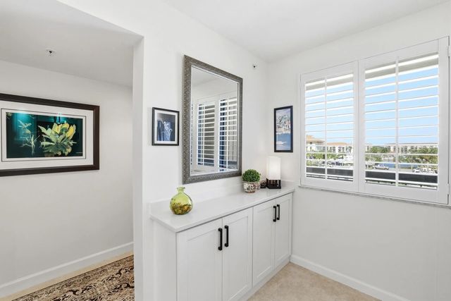 2101 Marina Isle Way #404, Jupiter