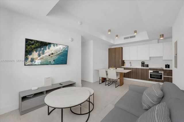 3 of 29 - 239 Sw 9th Street #1603, Miami, FL