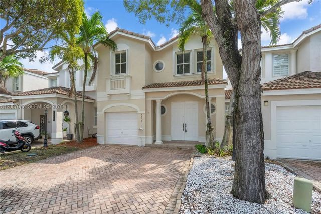 3 of 39 - 4873 Nw 107th Path, Doral, FL