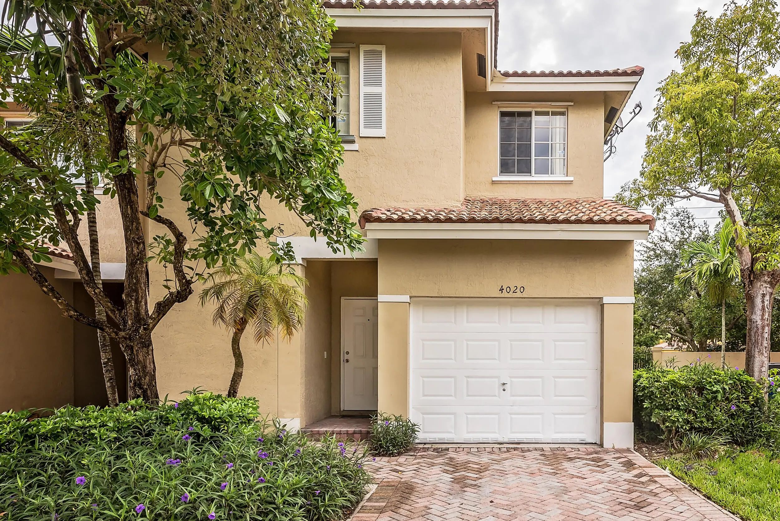4020 Nw 90th Way, Sunrise