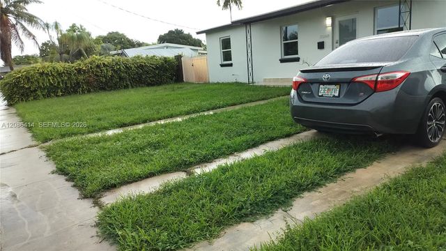 5 of 35 - 11260 Sw 57th Terrace, Miami, FL
