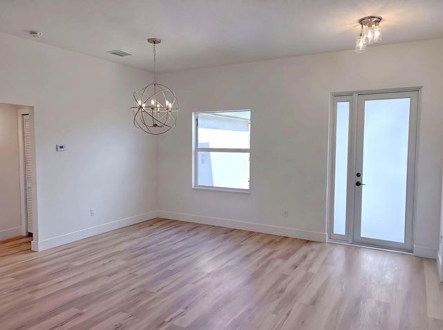 3 of 11 - 1782 Hallendale Avenue Sw, Palm Bay, FL