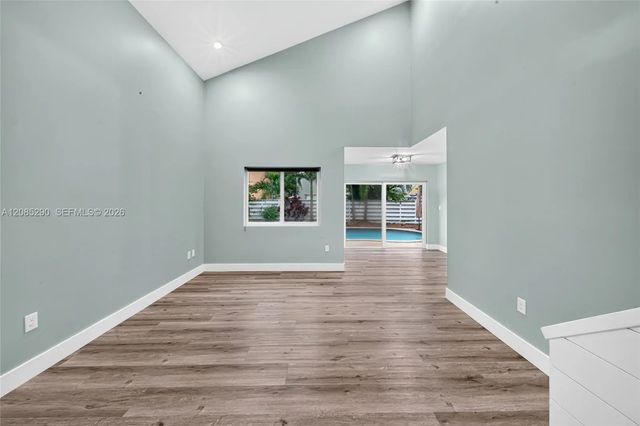 4 of 39 - 13746 Sw 145th Street, Miami, FL