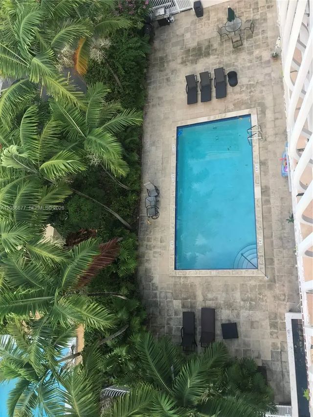 3 of 15 - 677 Ne 24 Th #704, Miami, FL