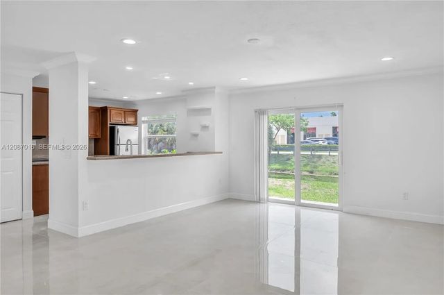 2 of 21 - 10667 Nw 45th Street #10667, Coral Springs, FL