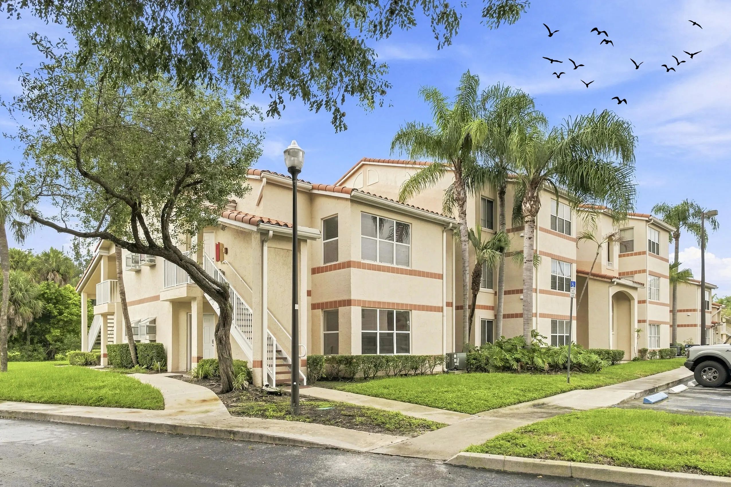 3350 Pinewalk Drive N #1411, Margate